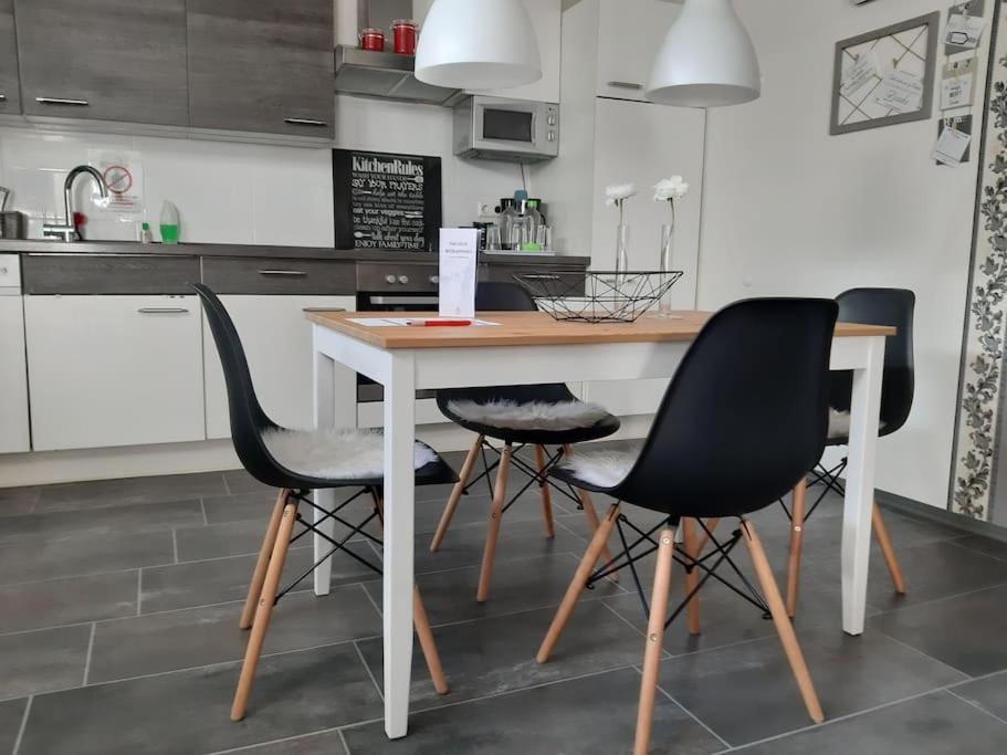 Bello Apartamento Graben-Neudorf ภายนอก รูปภาพ
